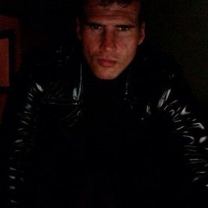 Meet your Posher, Tomas